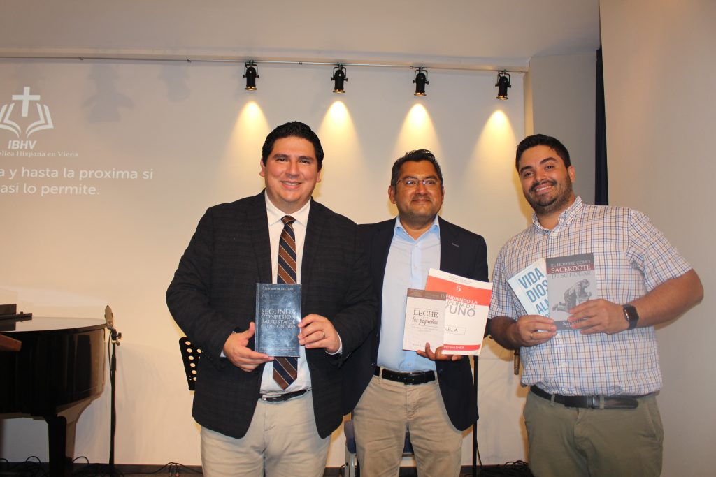 presentación de libros, iglesia latina en viena